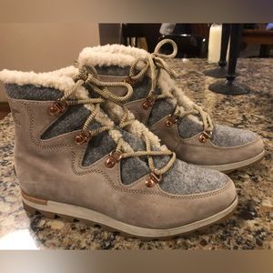 Sorel lined booties 8m